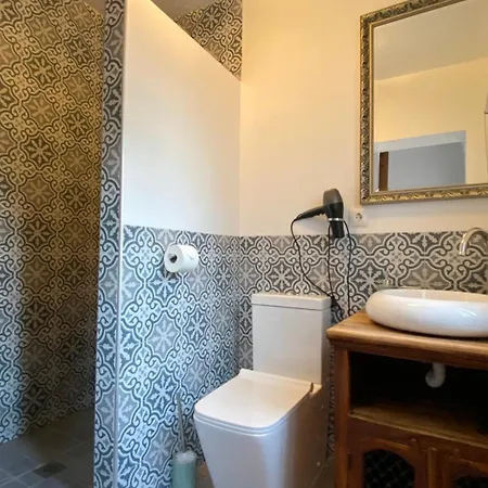 Del Gecko Bed & Breakfast *